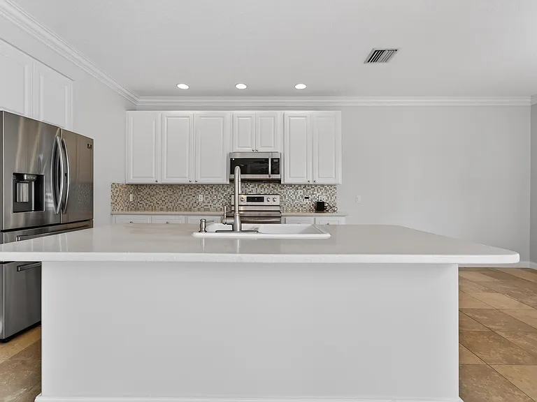 2625 E Community Dr — Photo 11