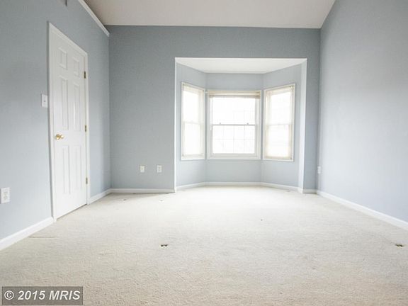 Master suite on 2nd upper level