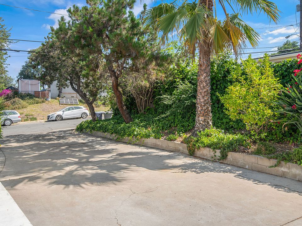 shared driveway
