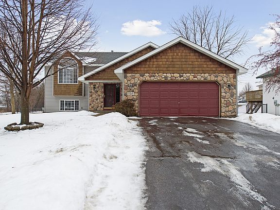 2nd image of 516 Weaver Blvd