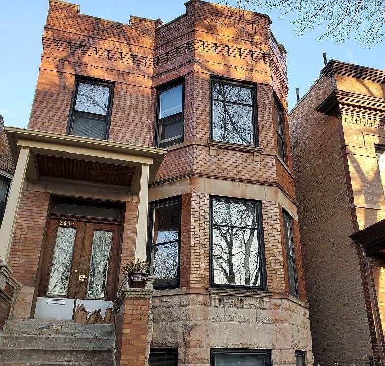 1st image of 2637 N Whipple St #G