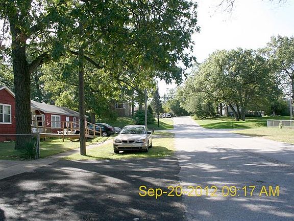4th image of 2681 Laporte St