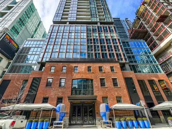 88 Blue Jays Way, Toronto, ON
