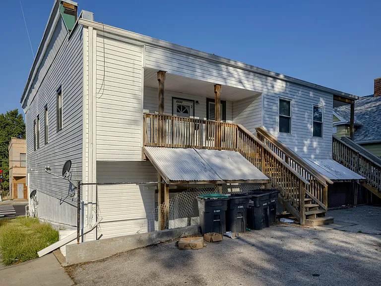 2233 S 20th St — Photo 3