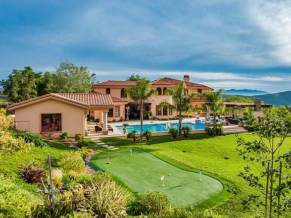 2nd image of 4738 Golf Course Ct