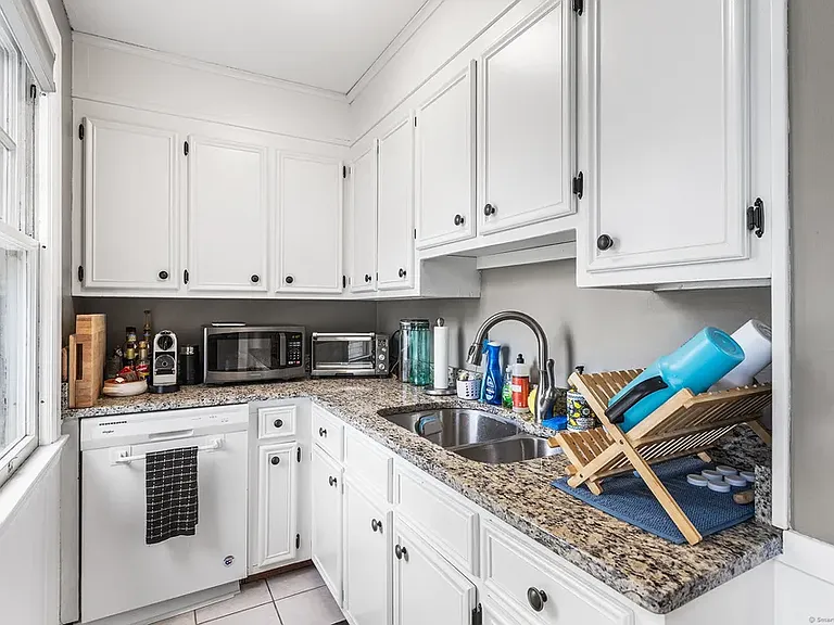35 Argyle Ave #1 — Photo 6