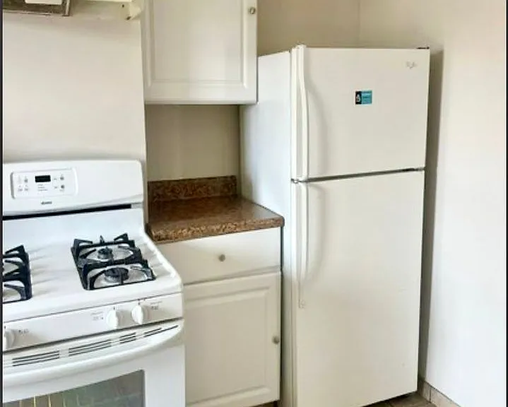 168 Whitehall Street — Photo 3