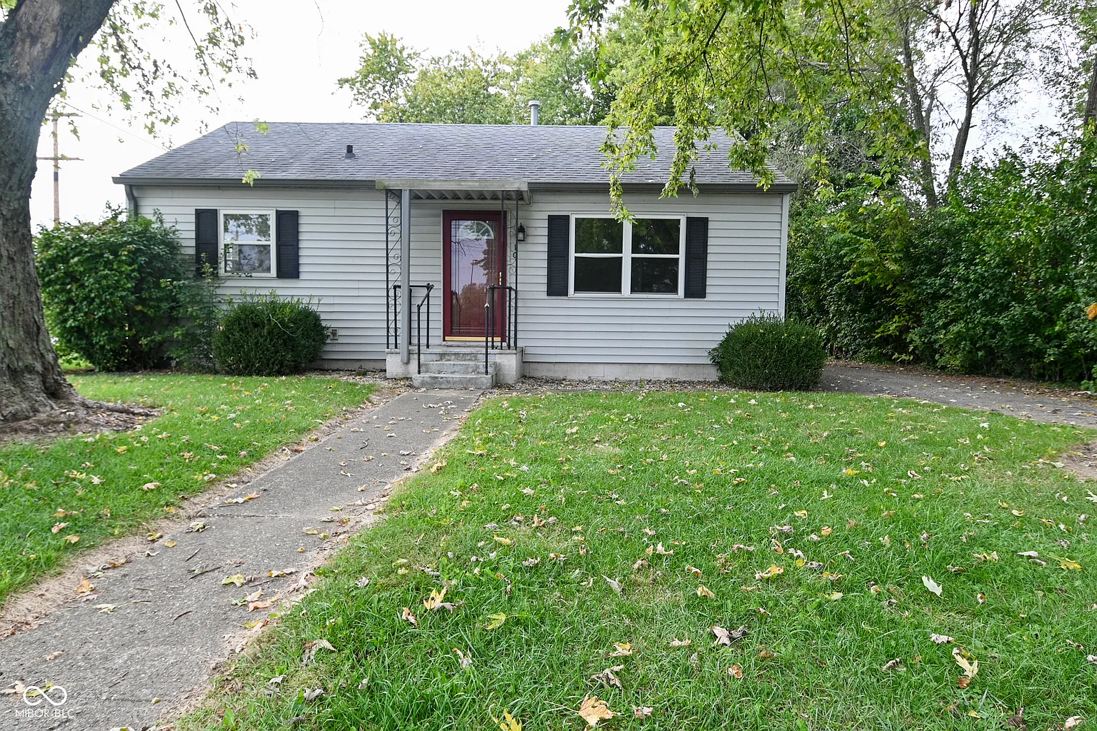 10 Thurman Dr photo 1
