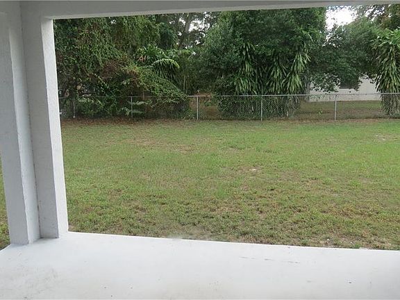 3rd image of 502 SE Avenue G
