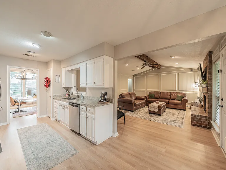 3416 Ainsworth Ct — Photo 7