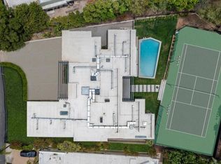 1836 Loma Vista Dr, Beverly Hills, CA 90210