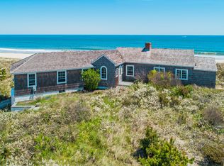 154 Dune Rd, Quogue, NY 11959