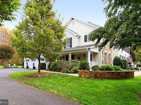 4th image of 12722 Clifton Heights Ln