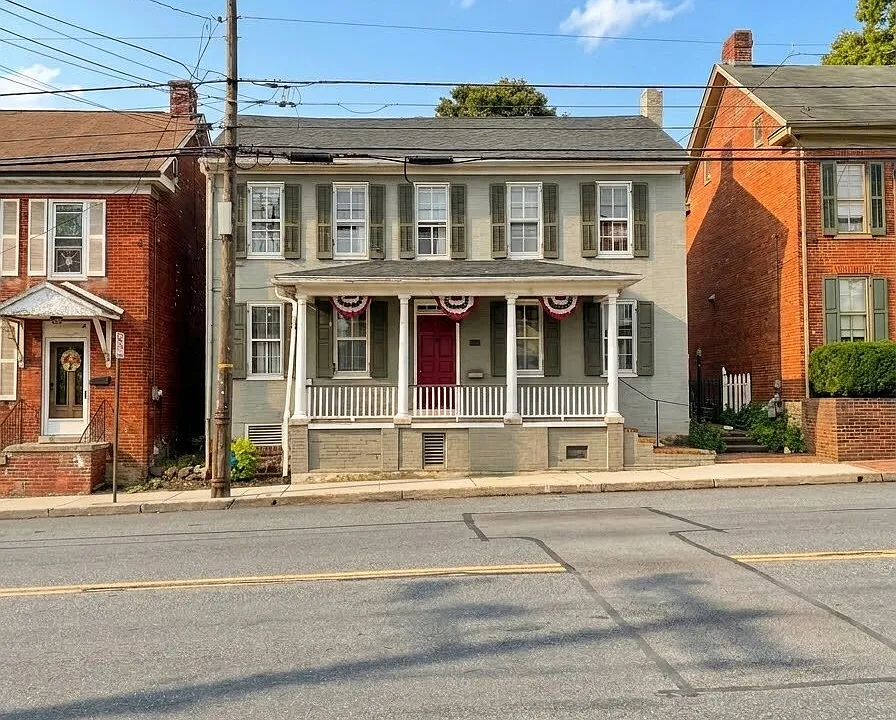 109 Hanover St