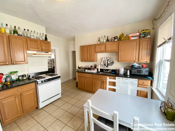 55 Calumet St, Boston, MA