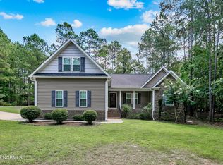 30 Canterbury Rd, Sanford, NC 27332
