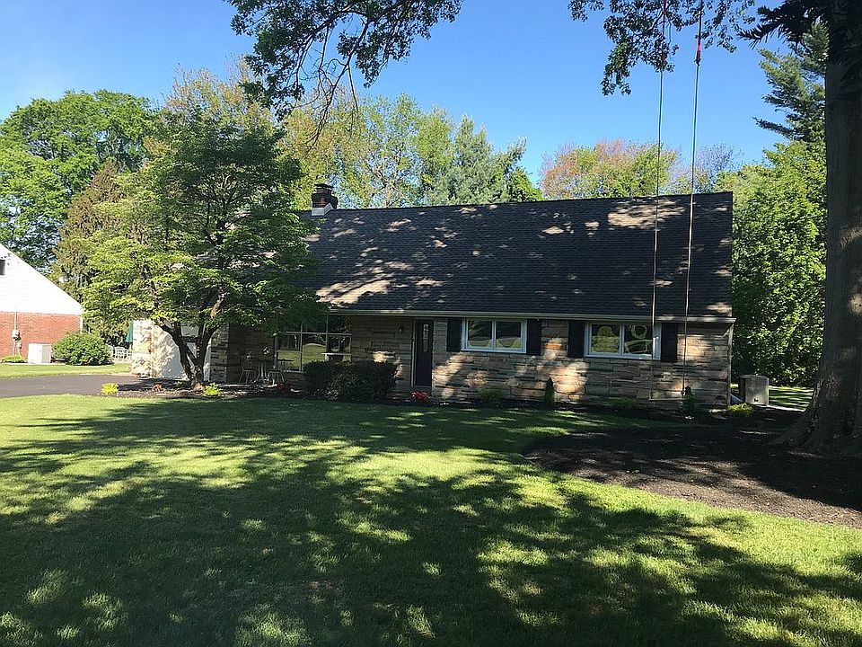 1st image of 609 Kings Hwy