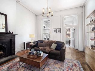 271 W 11th St #3AB, New York, NY 10014