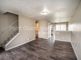 604 Cordes Dr APT 13, Papillion, NE 68046