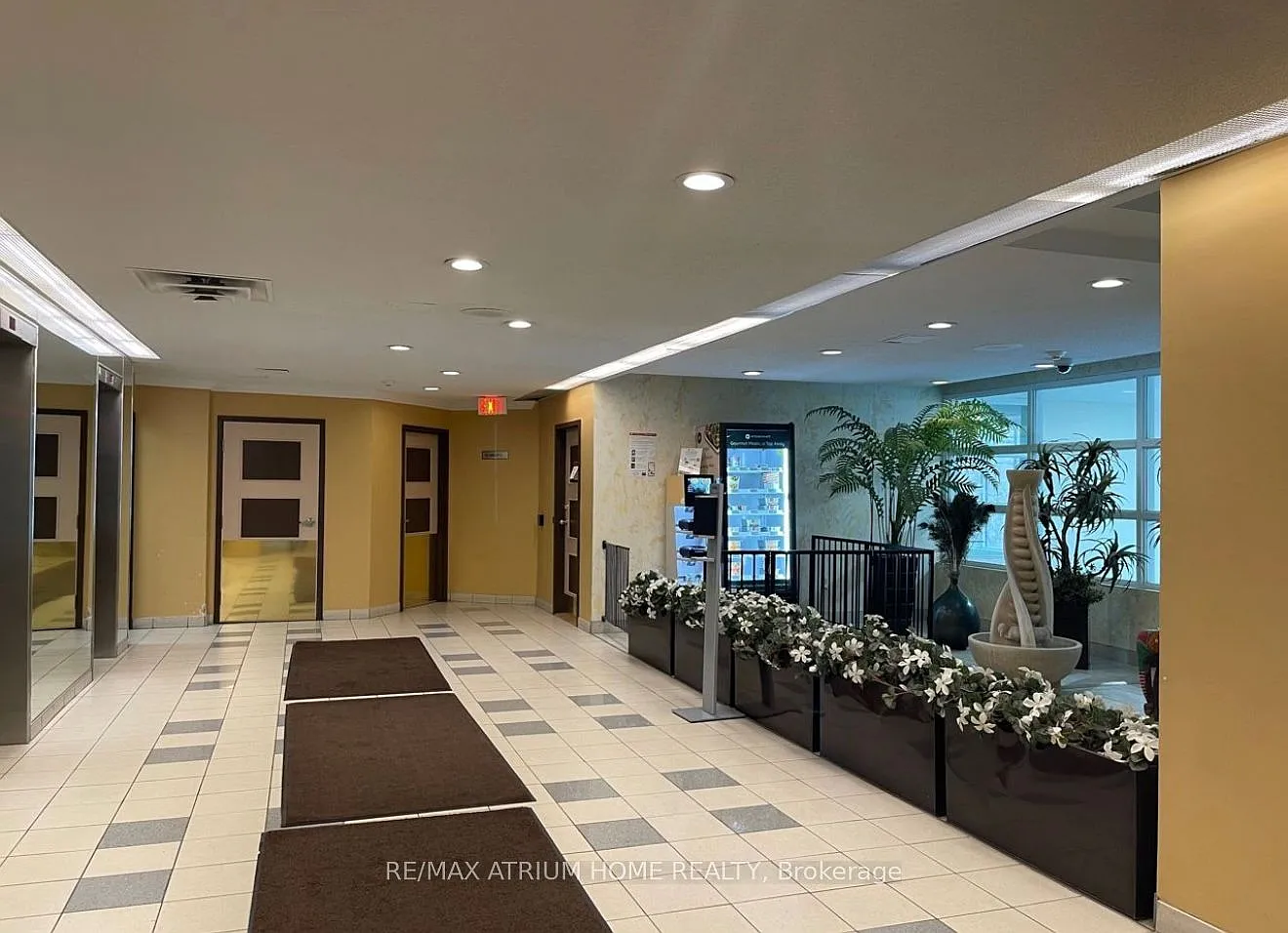 2 bed, $2,750 — Photo 2