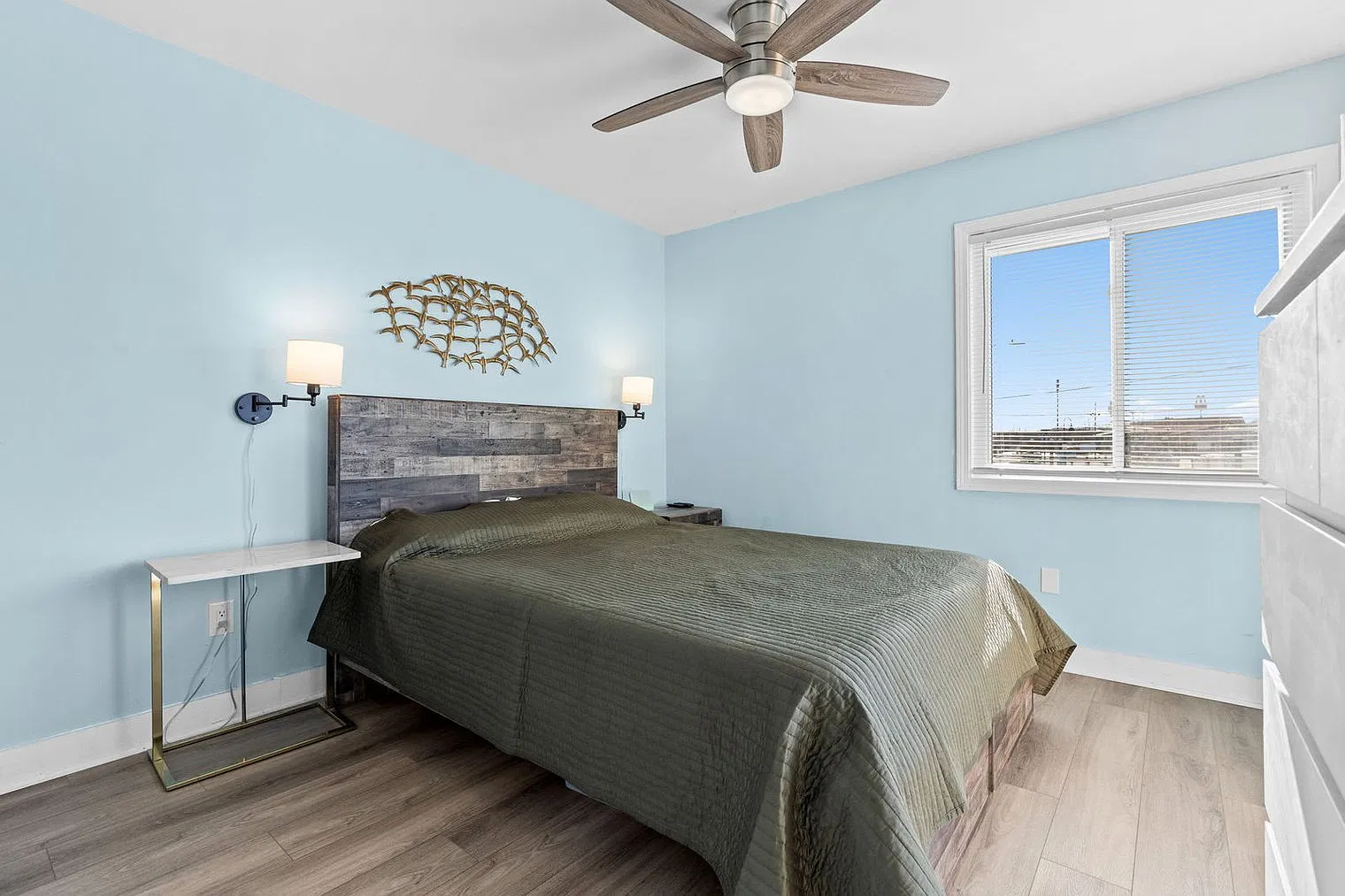 2 bed, 2.0 bath, 775 sqft, $3,506 — Photo 4