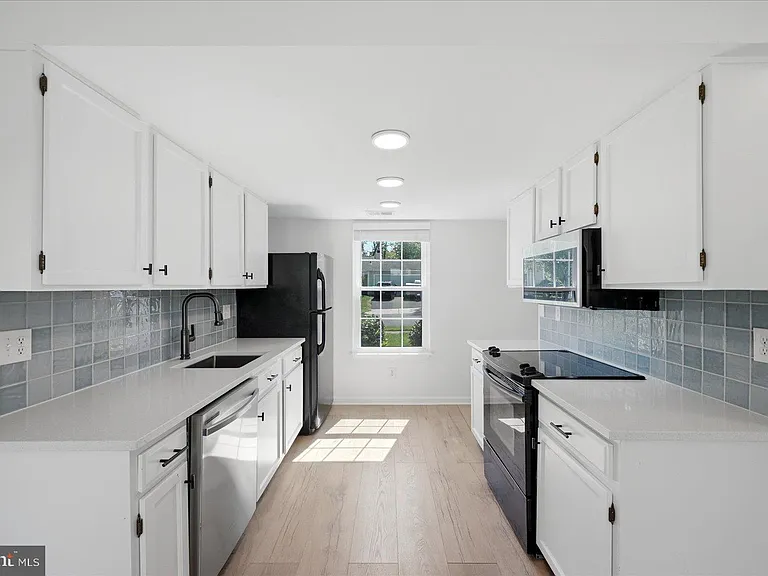 13214 Jasper Rd — Photo 2