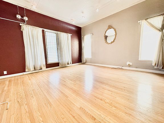 2nd image of 1054 S Cloverdale Ave #5