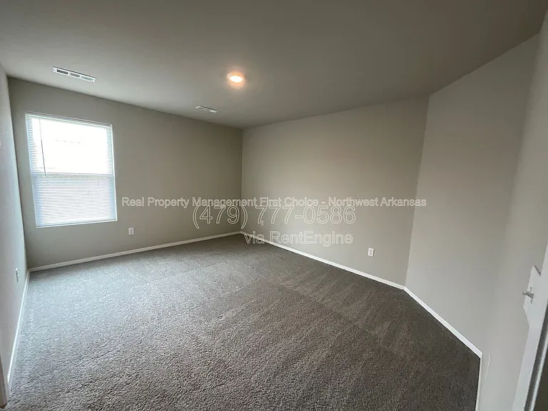 2608 S Silver St — Photo 12