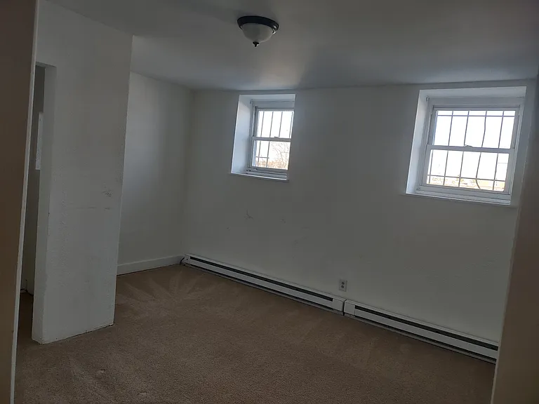 6753 Castor Ave — Photo 5