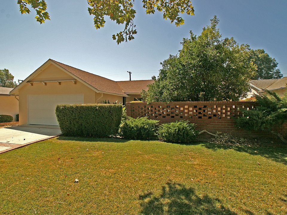 1st image of 24130 Archwood St