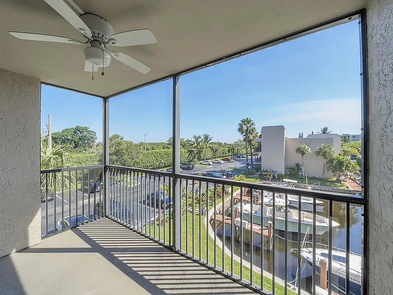 17 Royal Palm Way #3010 — Photo 45