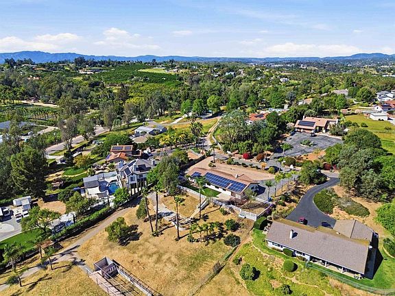 5th image of 358 Spanish Spur