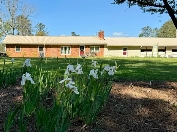 2130 Woodville Rd, Union Point, GA 30669