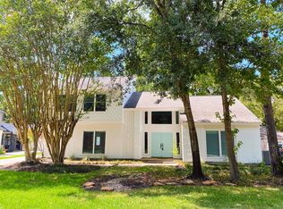 16 Mellow Leaf Ct, Spring, TX 77381