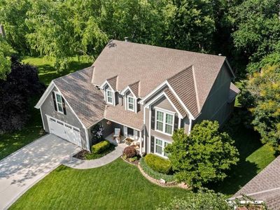 8405 Hall St, Lenexa, KS, 66219
