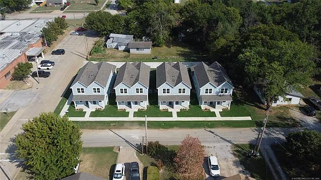 2 bed, 2.5 bath, 1120 sqft, $1,500 — Photo 2
