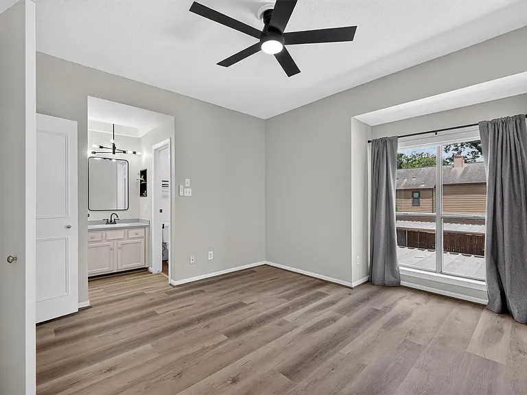 11711 Memorial Dr #621 — Photo 28