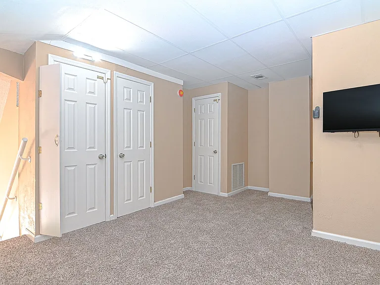 7708 Waterview Way #MAIN — Photo 11
