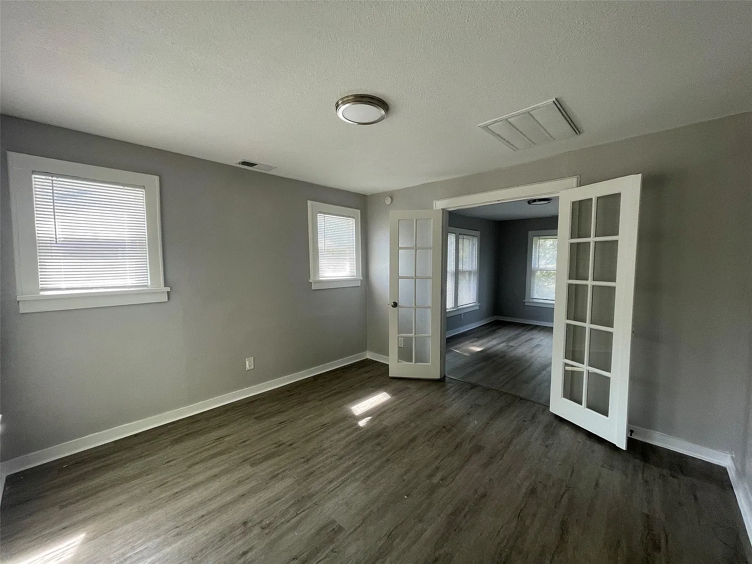 2 bed, 1.0 bath, 624 sqft, $1,450 — Photo 3