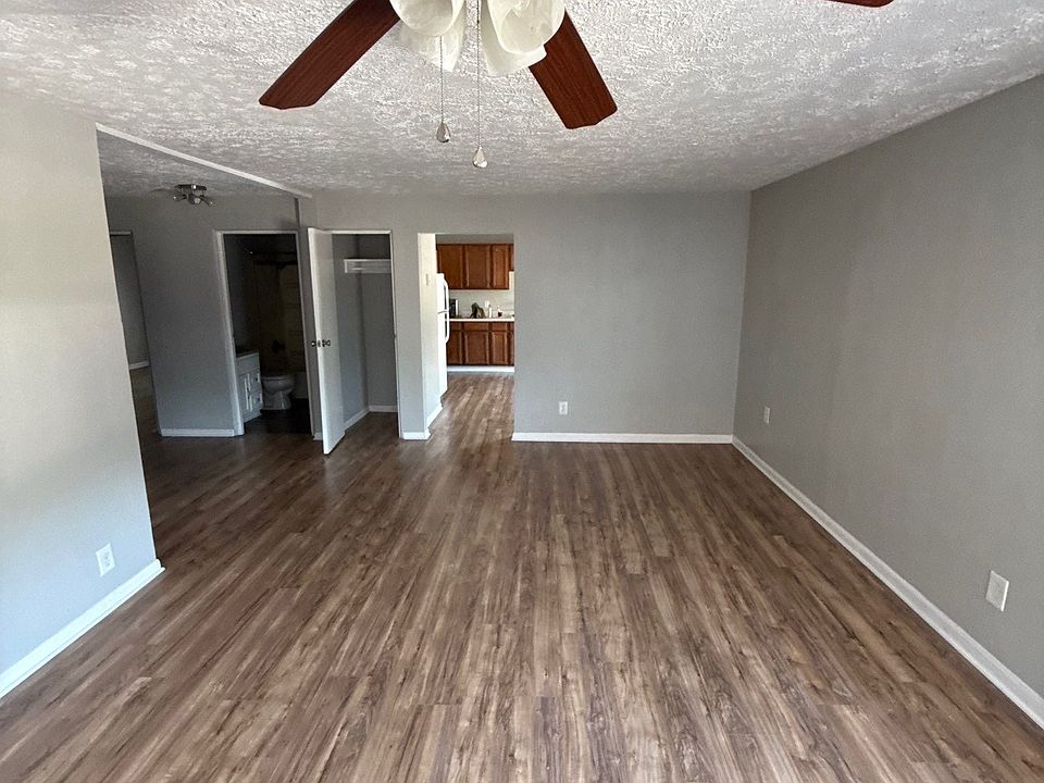 1st image of 29 E Main St APT 5
