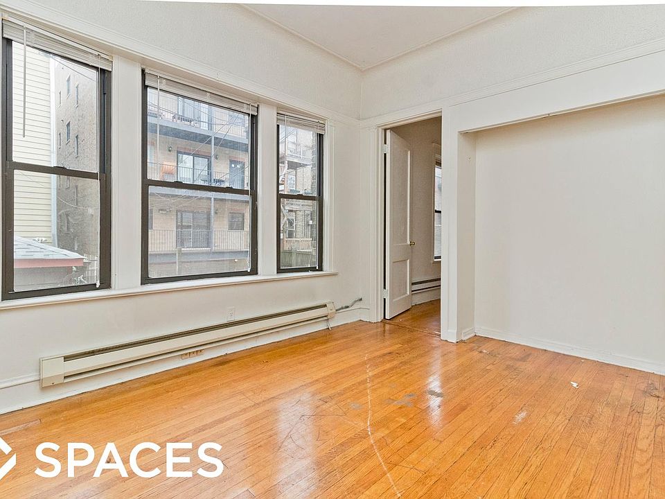 1st image of 915 W Waveland Ave #1SRE