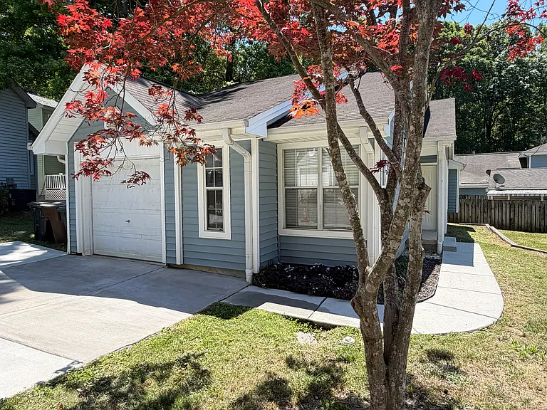 38 Covington Pl — Photo 2