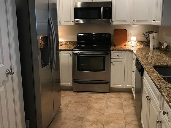 2nd image of 215 Valencia Ct Unit 104