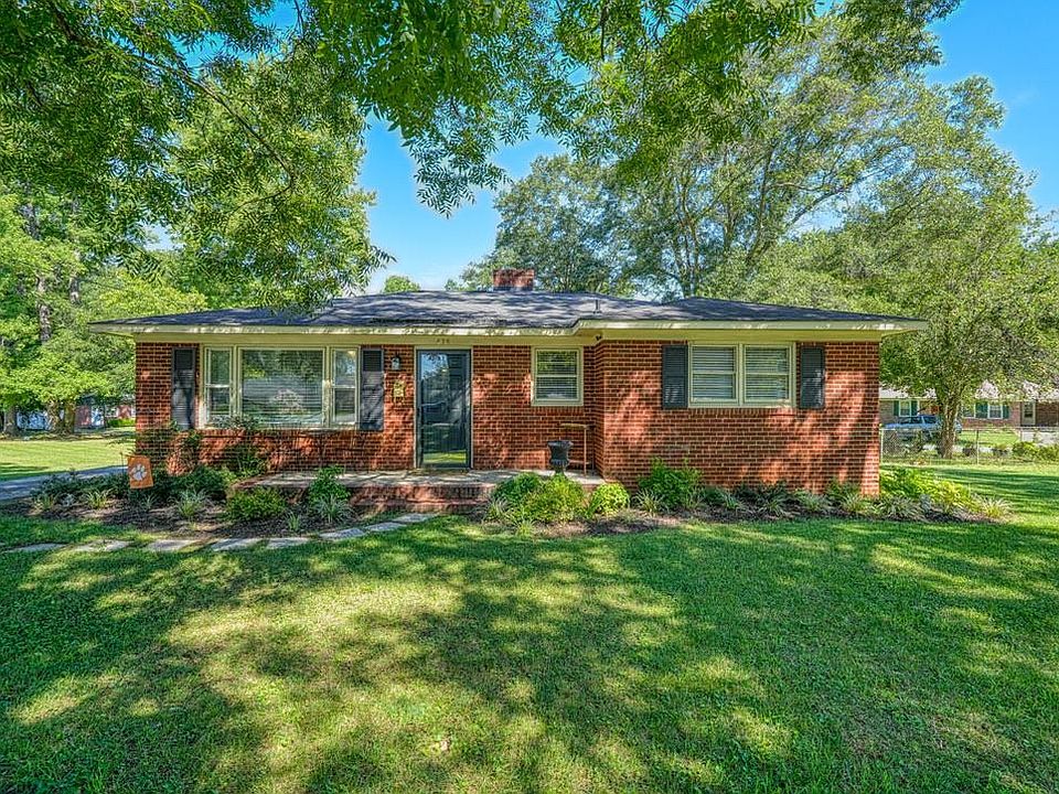 1st image of 476 Lucerne Dr