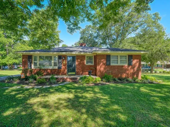 476 Lucerne Dr, Spartanburg, SC 29302