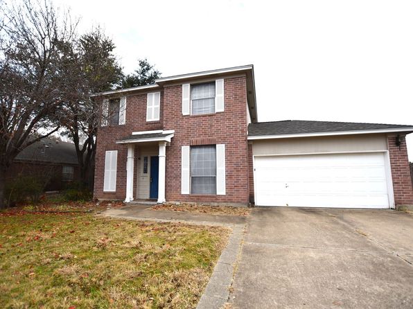 1303 Julies Walk