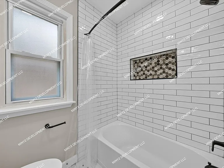 16836 Rutherford St — Photo 16