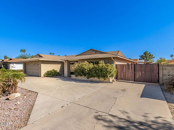 3rd image of 5223 W BERYL Avenue