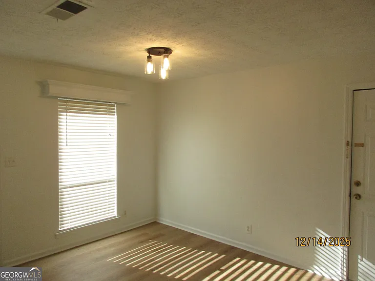 2822 Chelsey Trl — Photo 10