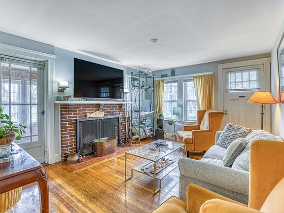2nd image of 237-239 Winter St